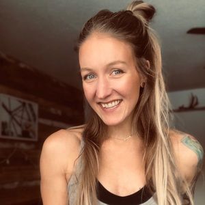 Meet your Posher, Jenn